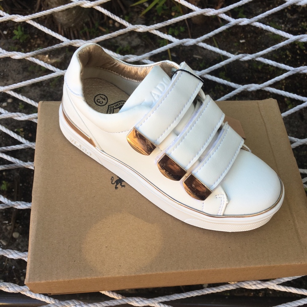Vlado girls Youth sizes 12 & 13 only 1 of each $25